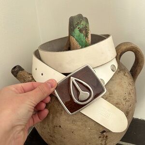 Nixon leather cream belt size L unisex